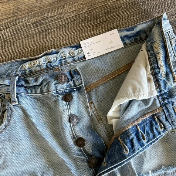 American Eagle Outfitters Light Blue Distressed Boyfriend Jeans 16T - Picture 4 of 7